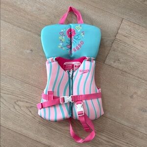 Speedo Life Vest: up to 30lbs